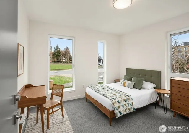 Photo 3 of Single family home for sale at 809 NE 48th Street, Seattle, WA 98105 | MLS# NWM2586303 | Listing updated on 2026-09-29