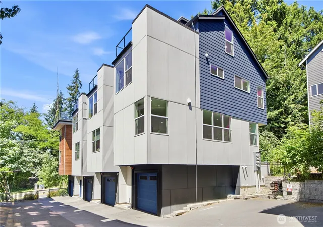 Photo 1 of Townhouse for sale at 16616 Northeast 85th St, Redmond, WA 98052 | MLS# NWM2586304 | Listing updated on 2026-09-24