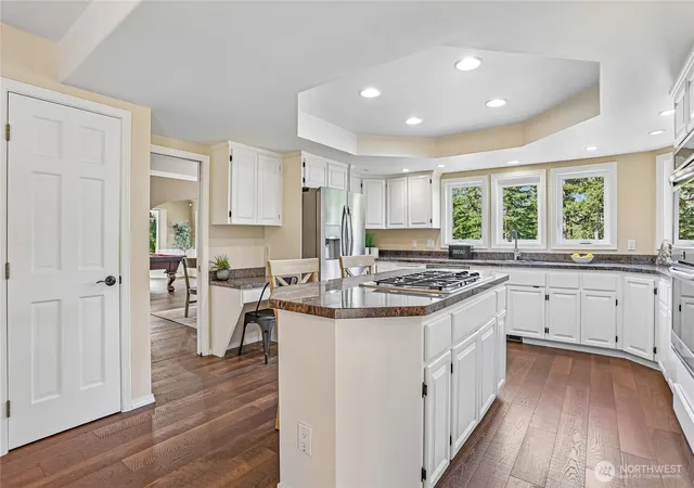 Photo 4 of Single family home for sale at 23200 SE 253rd Place, Maple Valley, WA 98038 | MLS# NWM2586305 | Listing updated on 2026-09-24
