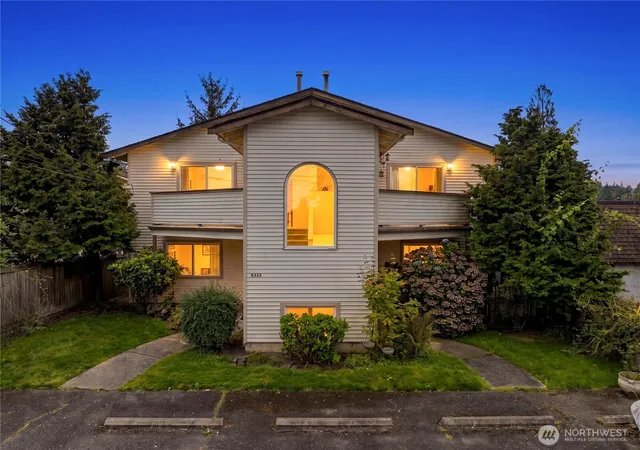 Photo 1 of Condo for sale at 4323 Hoyt Ave #3, Everett, WA 98203 | MLS# NWM2586308 | Listing updated on 2026-10-16