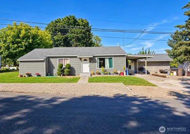 Photo 1 of Sale Pending at 120 Olive, Sunnyside, WA 98944 | MLS# NWM2586319 | Listing updated on 2026-09-28