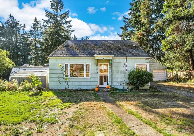 Photo 2 of Sale Pending at 10024 Patterson St S, Tacoma, WA 98444 | MLS# NWM2586320 | Listing updated on 2026-09-27