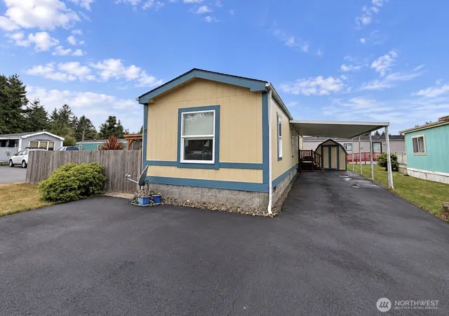 Photo 2 of Manufactured home for sale at 6505 Fawn Ln #9, Long Beach, WA 98631 | MLS# NWM2586326 | Listing updated on 2026-09-28
