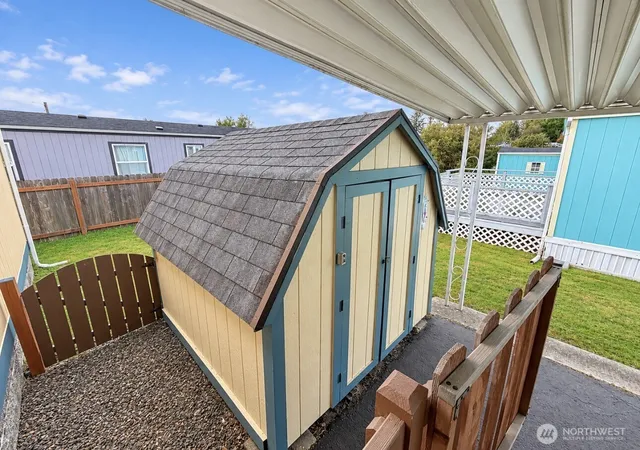 Photo 4 of Manufactured home for sale at 6505 Fawn Ln #9, Long Beach, WA 98631 | MLS# NWM2586326 | Listing updated on 2026-09-28