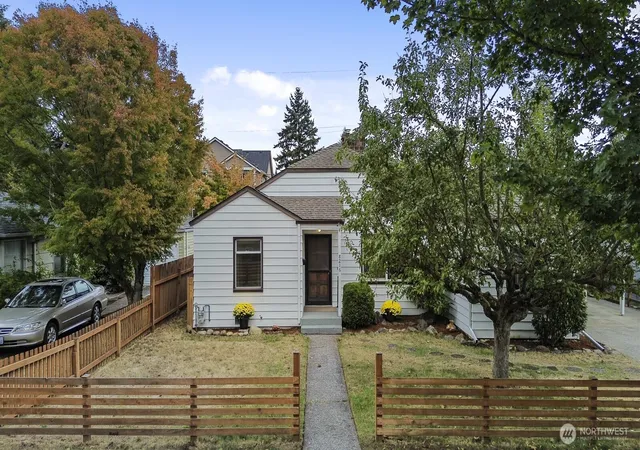 Photo 1 of Single family home for sale at 8216 21st Avenue Ne, Seattle, WA 98115 | MLS# NWM2586327 | Listing updated on 2026-10-02