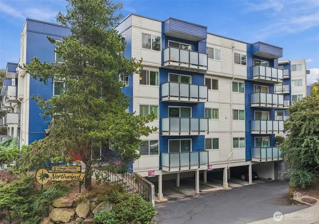 Condo for sale at 3722 27th Place W #201, Seattle, WA 98199 | MLS# NWM2586335