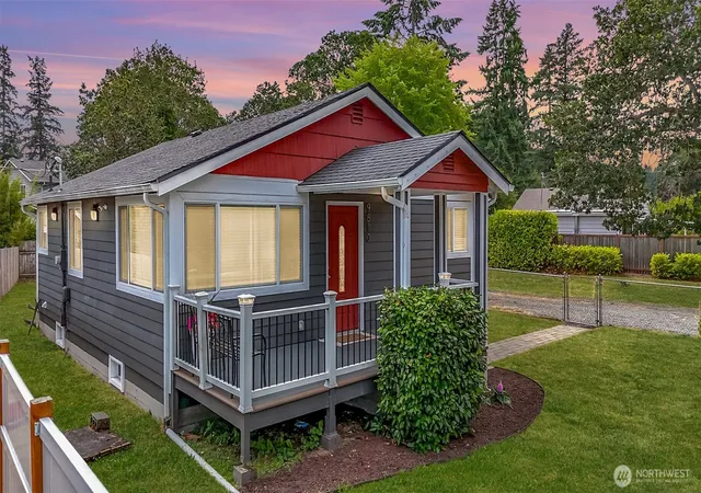 Photo 3 of Single family home for sale at 9810 119th Street SW, Lakewood, WA 98498 | MLS# NWM2586336 | Listing updated on 2026-09-27
