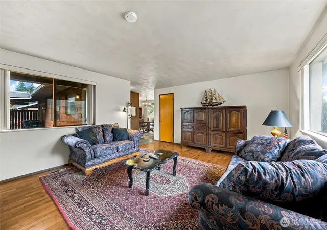 Photo 3 of Single family home for sale at 8914 Hipkins Rd SW, Lakewood, WA 98498 | MLS# NWM2586337 | Listing updated on 2026-09-30