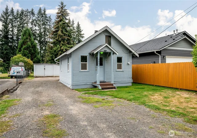 Photo 1 of Single family home for sale at 3057 Pennsylvania St, Longview, WA 98632 | MLS# NWM2586353 | Listing updated on 2026-09-24