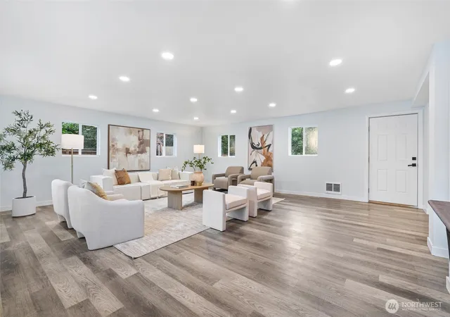 Photo 2 of Single family home for sale at 13701 115th Avenue Ne, Kirkland, WA 98034 | MLS# NWM2586355 | Listing updated on 2026-09-30