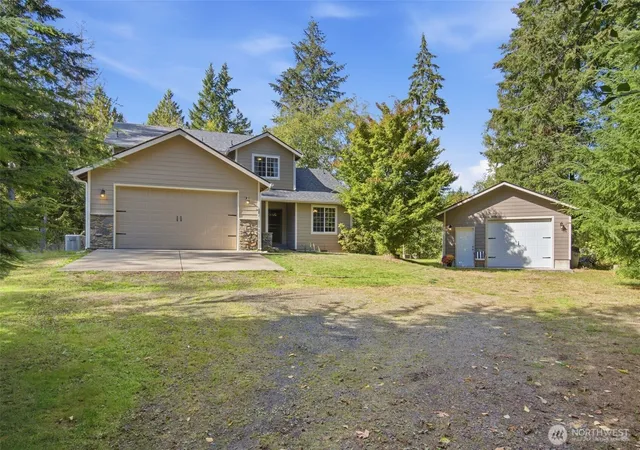 Photo 3 of Single family home for sale at 201 E Battles Ln, Grapeview, WA 98546 | MLS# NWM2586358 | Listing updated on 2026-09-29