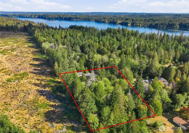 Photo 3 of Single family home for sale at 201 E Battles Ln, Grapeview, WA 98546 | MLS# NWM2586358 | Listing updated on 2026-09-29
