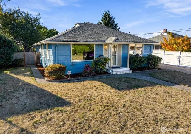 Photo 1 of Single family home for sale at 622 S Macarthur St, Tacoma, WA 98465 | MLS# NWM2586361 | Listing updated on 2026-10-01