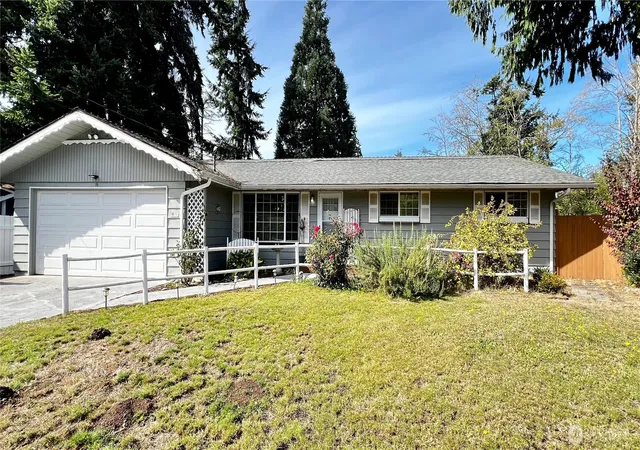 Photo 1 of Sale Pending at 1321 Rancho Pl, Everett, WA 98204 | MLS# NWM2586366 | Listing updated on 2026-10-02