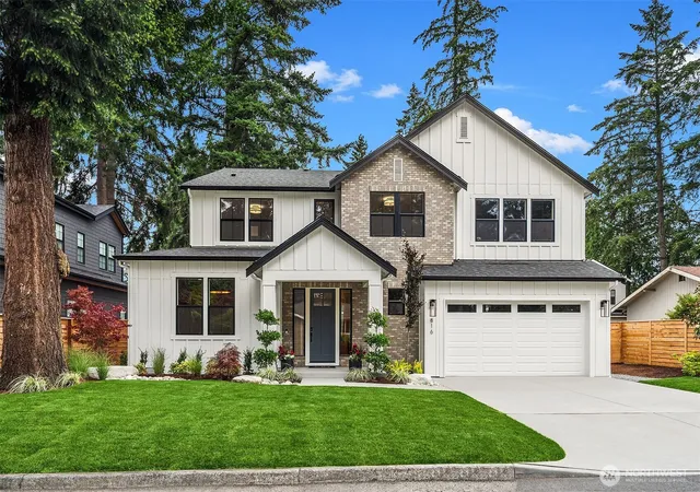 Photo 3 of Single family home for sale at 816 165th Avenue Ne, Bellevue, WA 98008 | MLS# NWM2586368 | Listing updated on 2026-09-30
