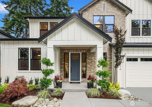 Photo 1 of Single family home for sale at 816 165th Avenue Ne, Bellevue, WA 98008 | MLS# NWM2586368 | Listing updated on 2026-09-30