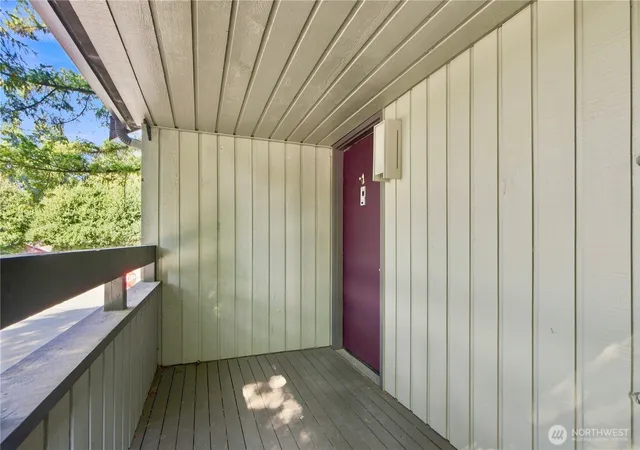 Photo 3 of Townhouse for sale at 3501 108th Place Ne #1, Bellevue, WA 98004 | MLS# NWM2586401 | Listing updated on 2026-09-24