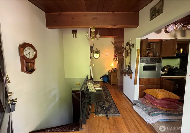 Photo 3 of Sale Pending at 4901 Ne 56th Avenue, Vancouver, WA 98661 | MLS# NWM2586402 | Listing updated on 2026-10-02