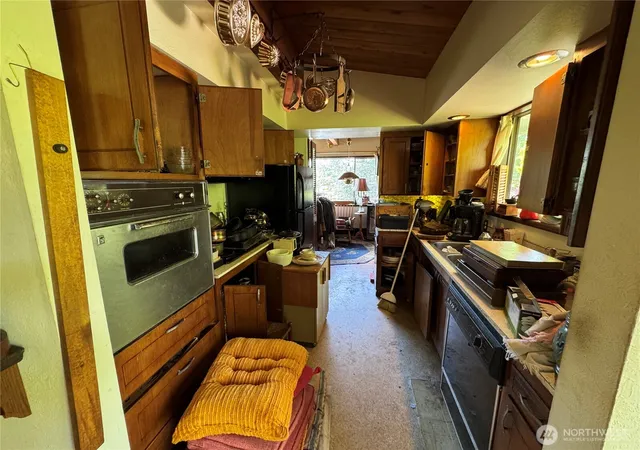 Photo 4 of Sale Pending at 4901 NE 56th Avenue, Vancouver, WA 98661 | MLS# NWM2586402 | Listing updated on 2026-10-02
