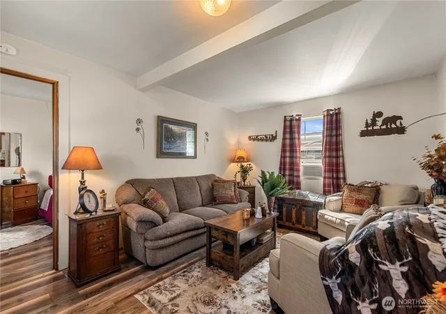 Photo 4 of Single family home for sale at 96 Fuller St, Wenatchee, WA 98801 | MLS# NWM2586415 | Listing updated on 2026-10-02