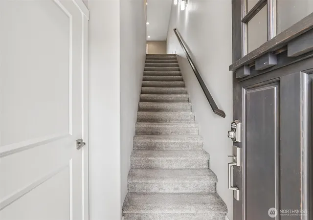 Photo 3 of Single family home for sale at 16508 SE 39th Street, Vancouver, WA 98683 | MLS# NWM2586426 | Listing updated on 2026-10-01
