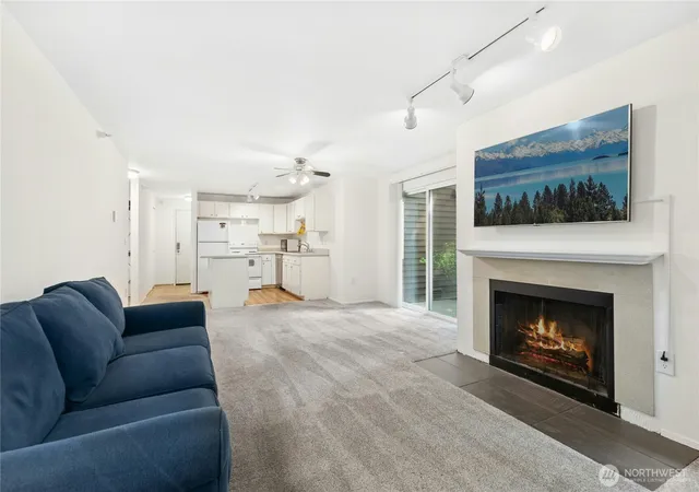 Photo 4 of Condo for sale at 700 Front St S #E110, Issaquah, WA 98027 | MLS# NWM2586427 | Listing updated on 2026-09-26