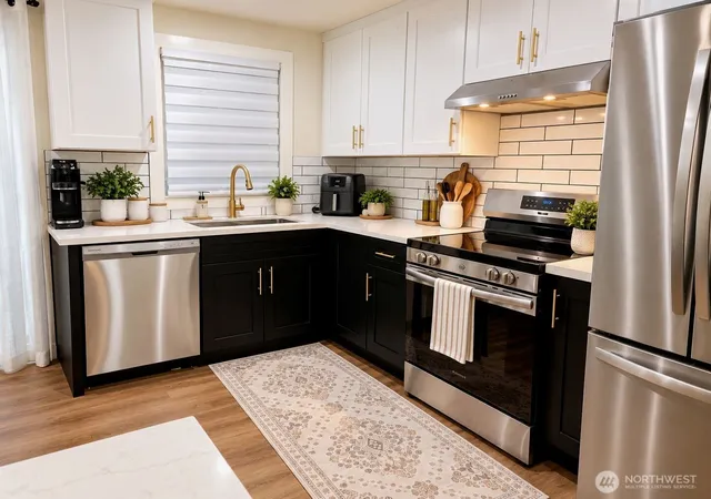 Photo 4 of Single family home for sale at 3421 S 263rd Street, Kent, WA 98032 | MLS# NWM2586432 | Listing updated on 2026-09-24