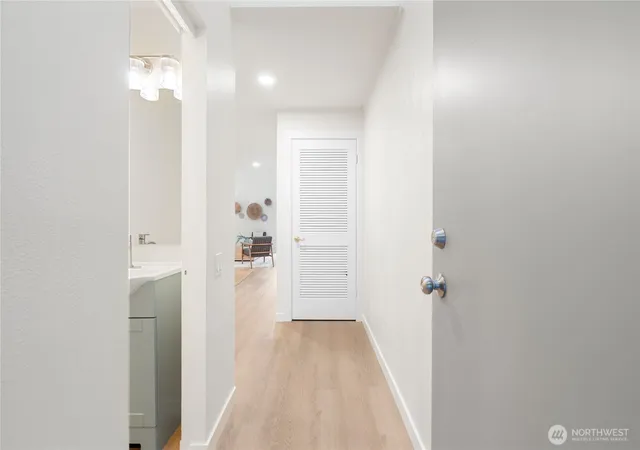 Photo 3 of Townhouse for sale at 6439 139th Avenue Ne #19, Redmond, WA 98052 | MLS# NWM2586433 | Listing updated on 2026-09-25