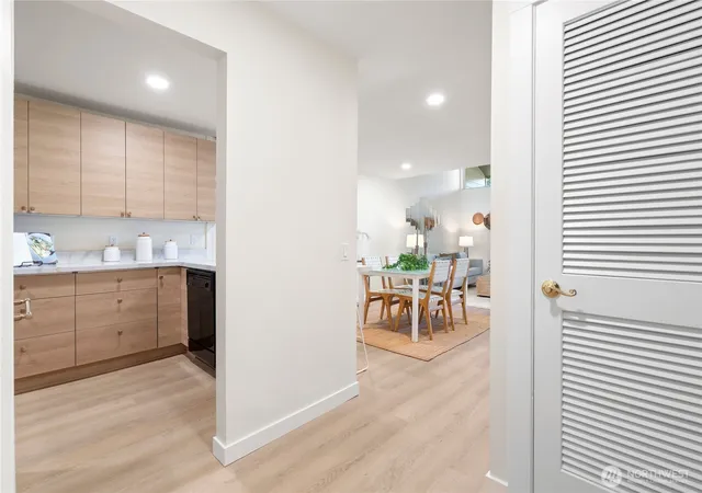 Photo 3 of Townhouse for sale at 6439 139th Avenue NE #19, Redmond, WA 98052 | MLS# NWM2586433 | Listing updated on 2026-09-25