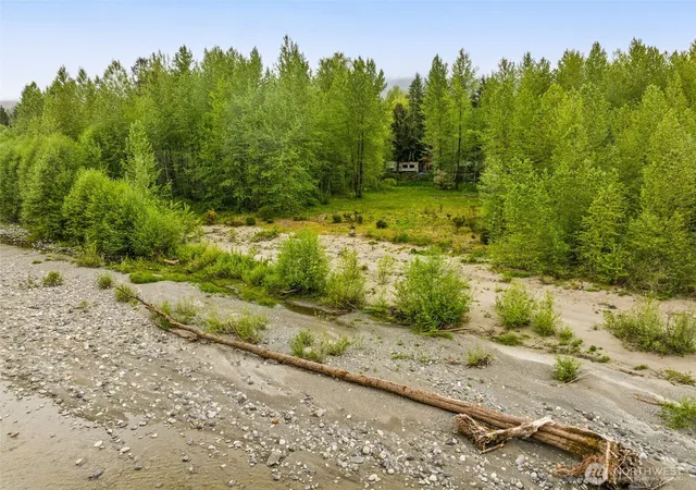 Photo 3 of Sale Pending at 31212 Mountain Loop Hwy, Granite Falls, WA 98252 | MLS# NWM2586438 | Listing updated on 2026-09-29