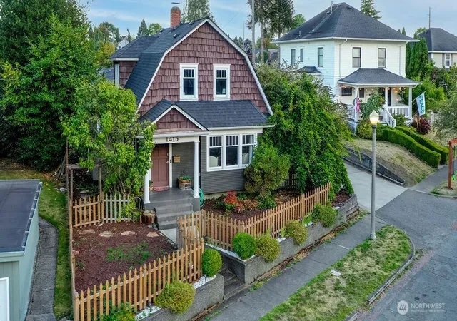 Photo 1 of Single family home for sale at 1415 N Steele St, Tacoma, WA 98406 | MLS# NWM2586440 | Listing updated on 2026-09-24