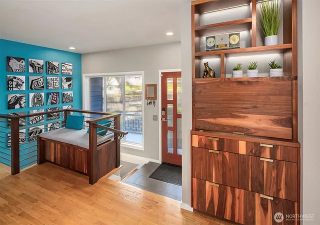 Photo 4 of Sale Pending at 529 NW 201st Place, Shoreline, WA 98177 | MLS# NWM2586449 | Listing updated on 2026-10-01