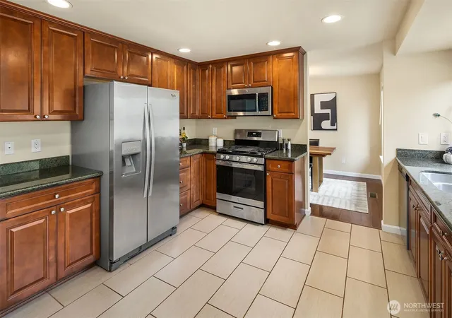 Photo 3 of Single family home for sale at 14432 86th Place Ne, Kirkland, WA 98034 | MLS# NWM2586453 | Listing updated on 2026-10-01