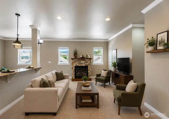 Photo 2 of Single family home for sale at 1541 N Anne Ave, East Wenatchee, WA 98802 | MLS# NWM2586460 | Listing updated on 2026-09-30