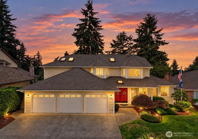 Photo 1 of Single family home for sale at 32229 11th Avenue Sw, Federal Way, WA 98023 | MLS# NWM2586462 | Listing updated on 2026-09-30