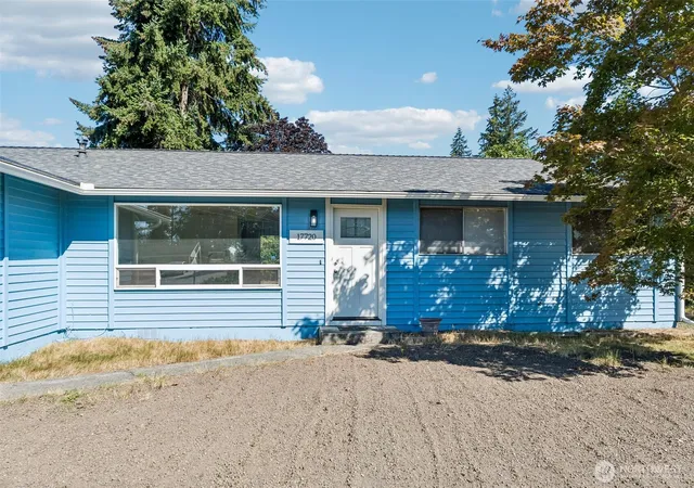 Photo 3 of Single family home for sale at 17720 Southeast 261st, Covington, WA 98042 | MLS# NWM2586465 | Listing updated on 2026-09-24