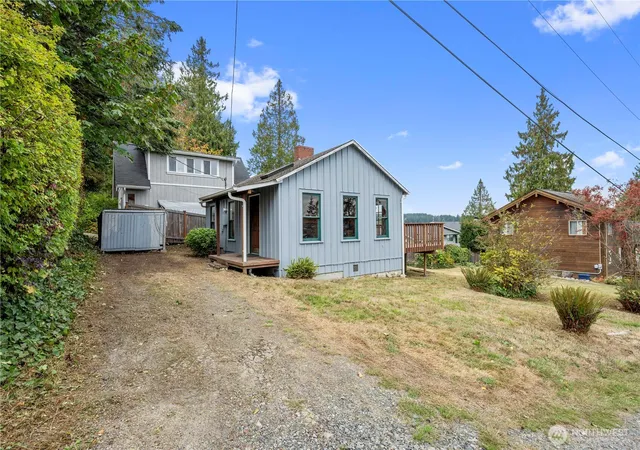 Photo 2 of Single family home for sale at 6202 39th Drive Nw, Marysville, WA 98271 | MLS# NWM2586477 | Listing updated on 2026-09-29