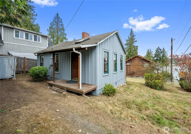 Photo 3 of Single family home for sale at 6202 39th Drive Nw, Marysville, WA 98271 | MLS# NWM2586477 | Listing updated on 2026-09-29