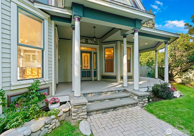 Photo 3 of Single family home for sale at 605 E 4th Avenue, Ellensburg, WA 98926 | MLS# NWM2586480 | Listing updated on 2026-09-26