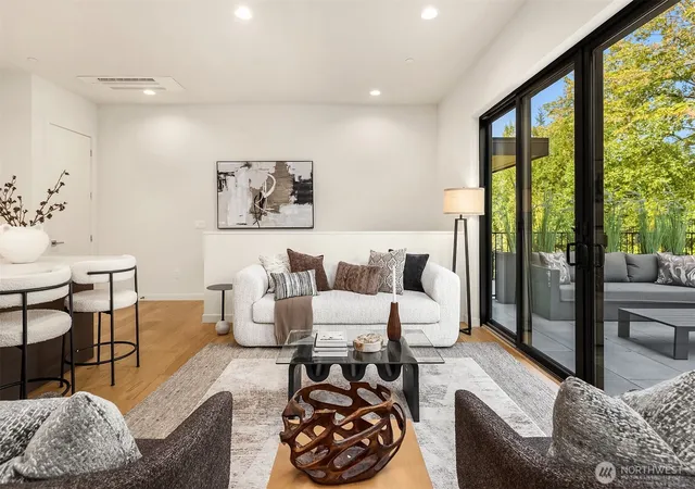 Photo 3 of Townhouse for sale at 298 118th Avenue SE, Bellevue, WA 98005 | MLS# NWM2586481 | Listing updated on 2026-10-02