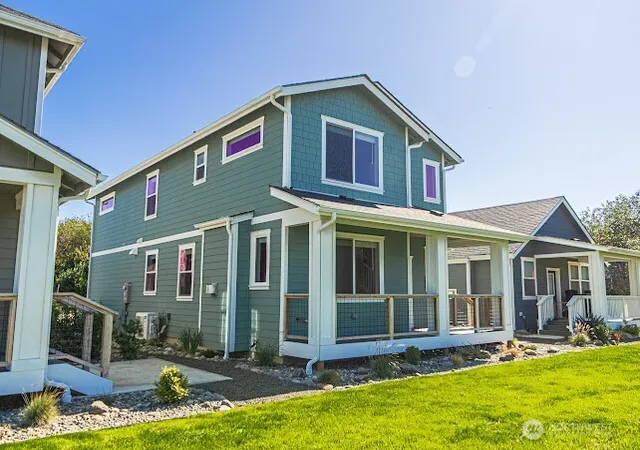 Photo 2 of Single family home for sale at 425 Elderberry Ln Sw, Ocean Shores, WA 98569 | MLS# NWM2586489 | Listing updated on 2026-10-14