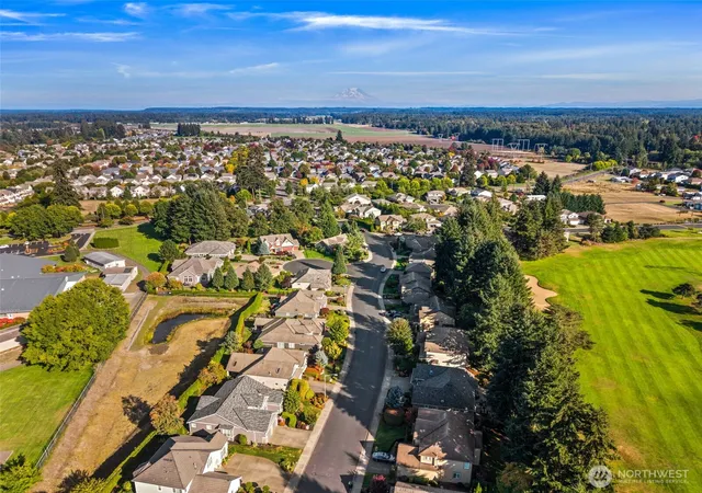 Photo 2 of Single family home for sale at 4527 Prestwick Ln Se, Olympia, WA 98513 | MLS# NWM2586490 | Listing updated on 2026-09-30