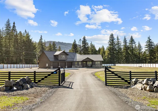 Photo 1 of Single family home for sale at 41 Darling Way, Cle Elum, WA 98922 | MLS# NWM2586493 | Listing updated on 2026-09-28