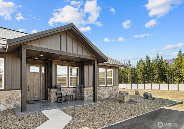 Photo 3 of Single family home for sale at 41 Darling Way, Cle Elum, WA 98922 | MLS# NWM2586493 | Listing updated on 2026-09-28