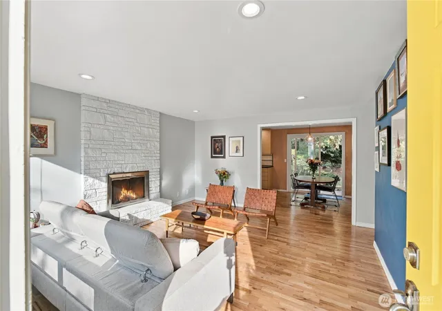 Photo 2 of Single family home for sale at 22221 92nd Avenue W, Edmonds, WA 98020 | MLS# NWM2586497 | Listing updated on 2026-10-01
