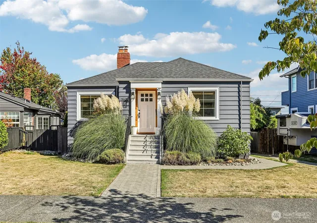 Photo 1 of Sale Pending at 3806 36th Avenue Sw, Seattle, WA 98126 | MLS# NWM2586499 | Listing updated on 2026-09-27