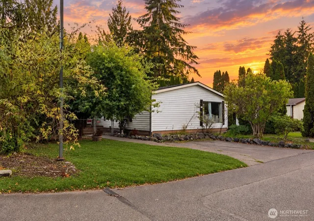 Manufactured home for sale at 4401 37th Avenue SE #2, Lacey, WA 98503 | MLS# NWM2586501