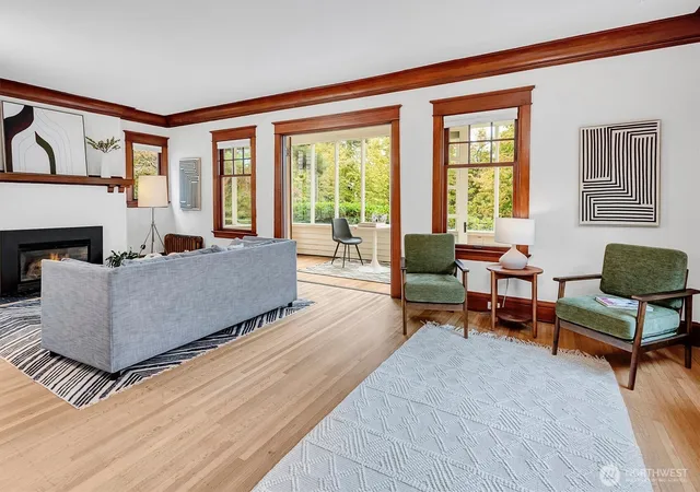 Photo 3 of Sale Pending at 3312 Hunter Blvd S, Seattle, WA 98144 | MLS# NWM2586507 | Listing updated on 2026-10-01