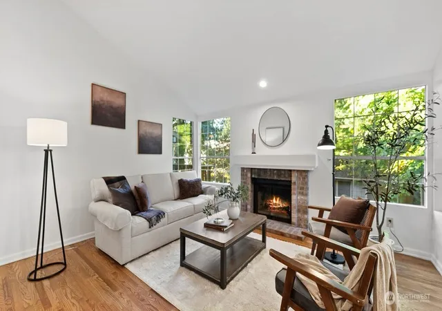 Photo 4 of Single family home for sale at 11426 SE 67th Place, Bellevue, WA 98006 | MLS# NWM2586524 | Listing updated on 2026-09-30