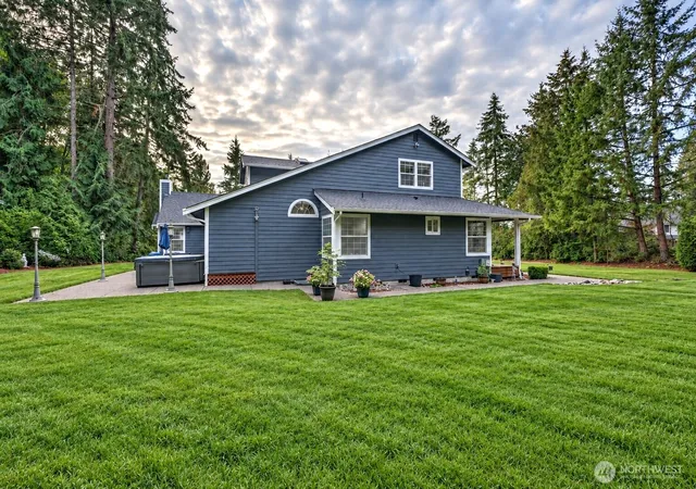 Photo 3 of Single family home for sale at 9109 69th Avenue NW, Gig Harbor, WA 98332 | MLS# NWM2586545 | Listing updated on 2026-09-30
